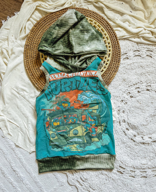 5T Bailey Hooded tank